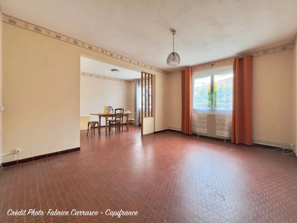Maison individuelle de plain pied, 5 pièces LE CENDRE (63) avec jardin. Une belle opportunité de rénovation au cœur d'un secteur recherché