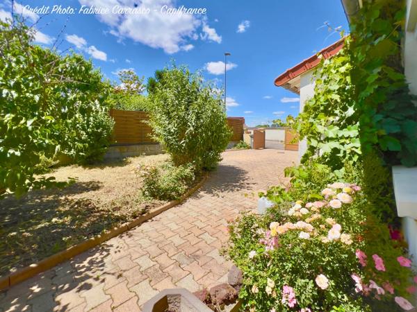 Maison individuelle de plain pied, 5 pièces LE CENDRE (63) avec jardin. Une belle opportunité de rénovation au cœur d'un secteur recherché