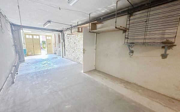 Maison à vendre    5 pièces • 149 m2 Avignon
