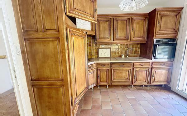 Maison à vendre    5 pièces • 149 m2 Avignon
