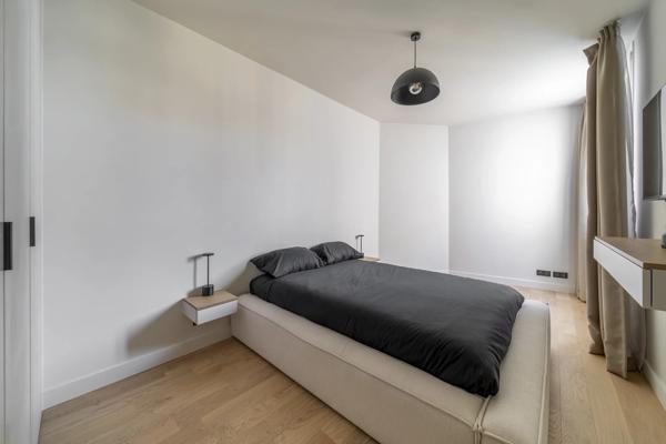 Appartement Paris 7 e - TOUR MAUBOURG