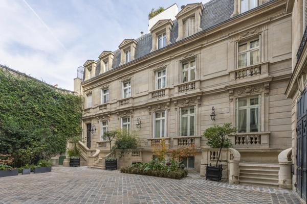 Appartement Paris 7 e - TOUR MAUBOURG