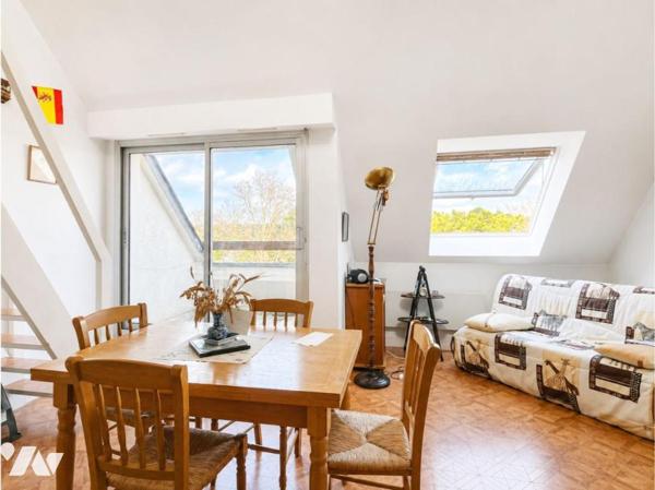 BÉNODET - ENTRE MER ET NATURE - APPARTEMENT T1 DUPLEX AVEC VUE DÉGAGÉE, PARKING PRIVATIF