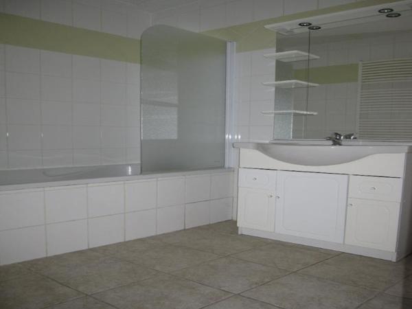 Appartement 4 pièces de 105 m² à St just st rambert