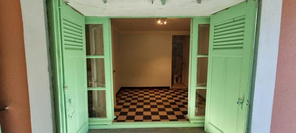 Appartement Bandol 3 pièce(s) à rénover, extension possible