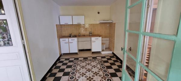 Appartement Bandol 3 pièce(s) à rénover, extension possible