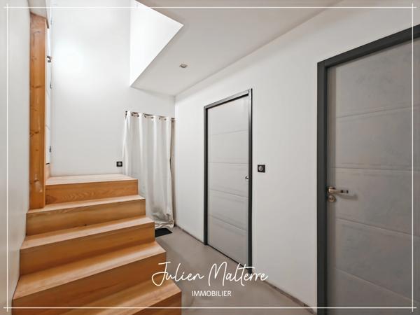 St-Just-St-Rambert, maison d'architecte 147 m², 4 chambres, garage double sur terrain de 985 m²