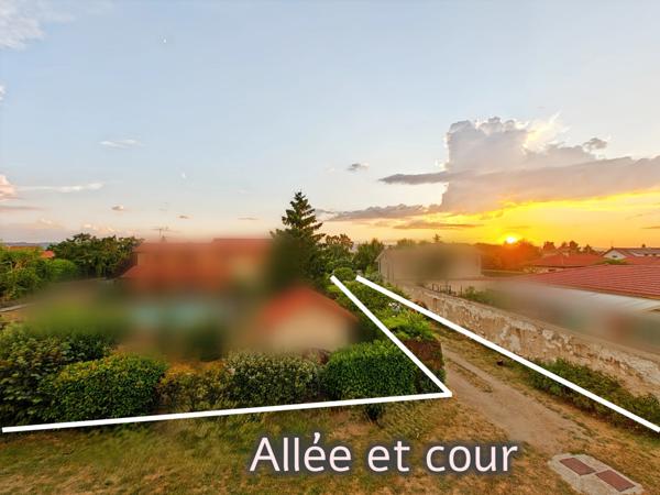 St-Just-St-Rambert, maison d'architecte 147 m², 4 chambres, garage double sur terrain de 985 m²