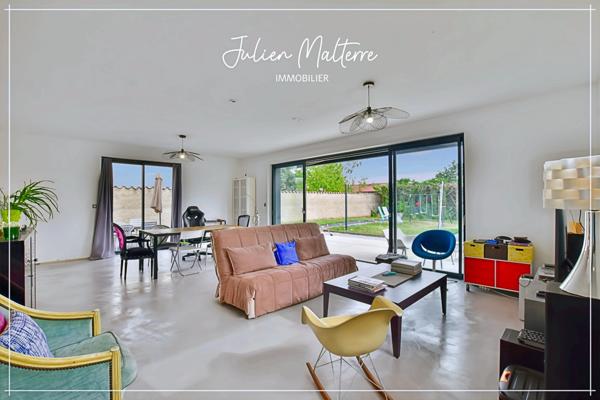 St-Just-St-Rambert, maison d'architecte 147 m², 4 chambres, garage double sur terrain de 985 m²