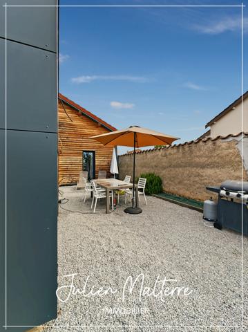 St-Just-St-Rambert, maison d'architecte 147 m², 4 chambres, garage double sur terrain de 985 m²