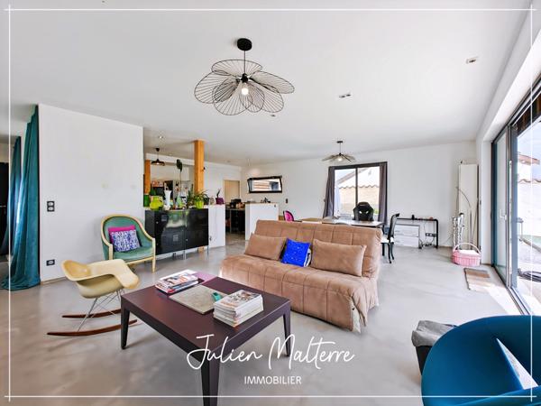 St-Just-St-Rambert, maison d'architecte 147 m², 4 chambres, garage double sur terrain de 985 m²