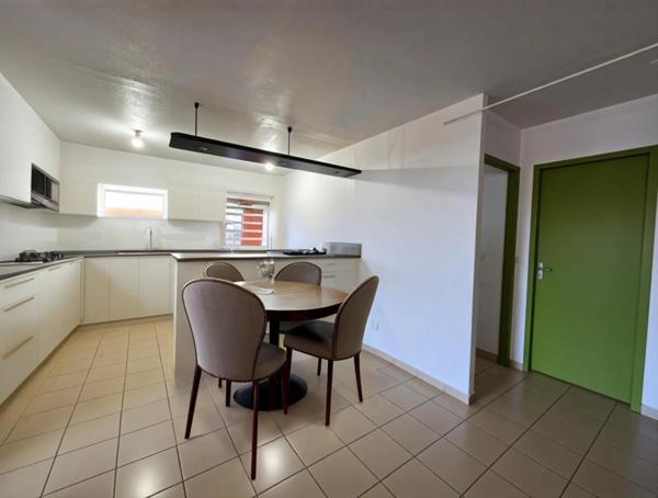 Maison 4 chambres + dépendance, à 5 min de Petit-Bourg, secteur résidentiel à Goyave