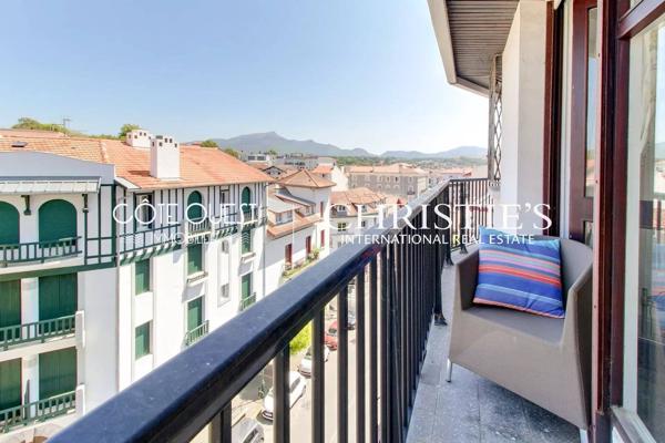 À vendre Saint-Jean-de-Luz - Appartement vue montagnes cœur de ville