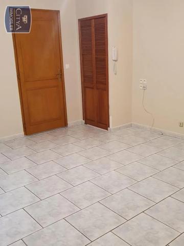 Appartement à louer 2 pièces 57.71m²