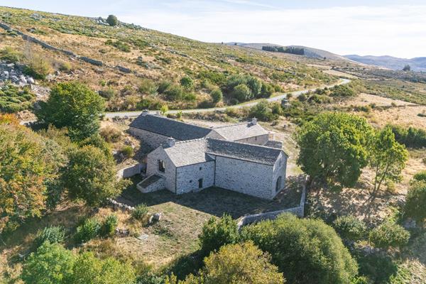 Ancienne ferme caussenarde de caractère ? Entièrement restaurée, vue exceptionnelle Pont de montvert sud mont lozere