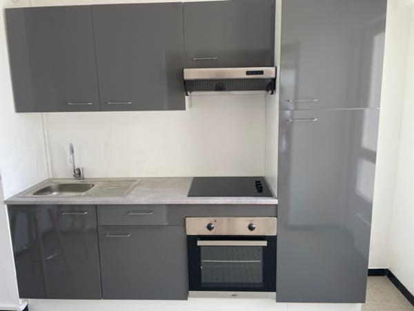 Appartement 1 pièces de 32 m² à Saint etienne