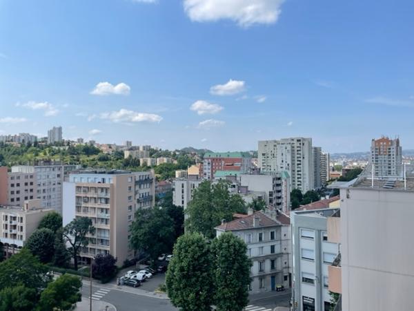 Appartement 1 pièces de 32 m² à Saint etienne