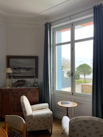 PROPRIETE D'EXCEPTION FACE MER