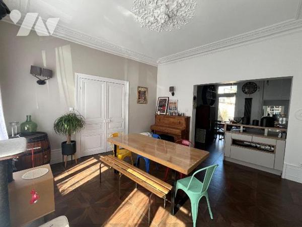 MAISON 167 M2 HABITABLES - 3 CHAMBRES - 2 SALLES DE BAINS - EXTERIEUR - A VENDRE - 59240 ROSEND...