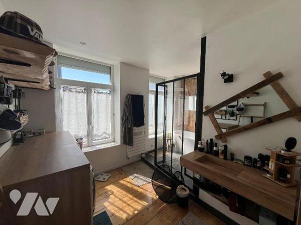 MAISON 167 M2 HABITABLES - 3 CHAMBRES - 2 SALLES DE BAINS - EXTERIEUR - A VENDRE - 59240 ROSEND...