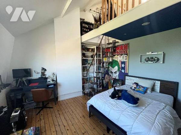 MAISON 167 M2 HABITABLES - 3 CHAMBRES - 2 SALLES DE BAINS - EXTERIEUR - A VENDRE - 59240 ROSEND...