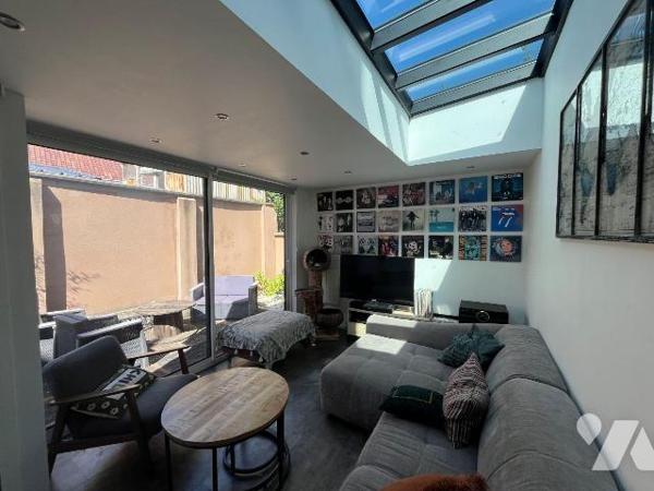 MAISON 167 M2 HABITABLES - 3 CHAMBRES - 2 SALLES DE BAINS - EXTERIEUR - A VENDRE - 59240 ROSEND...