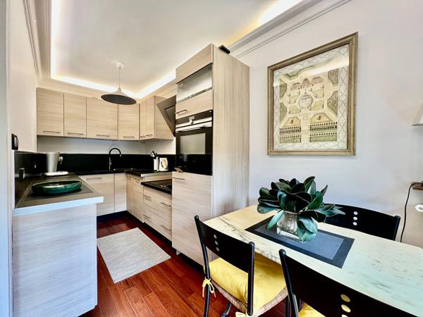 A vendre appartement de type 2 à Paris 75016 - Terrasse - Jardin - AUTEUIL