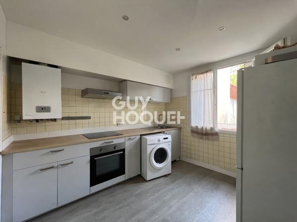 LOCATION T2 NON MEUBLÉ - COTE PAVÉE - BALCON - GARAGE