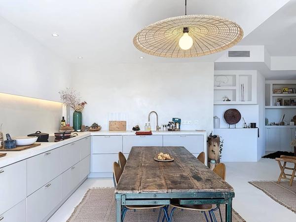 Appartement deux pièces avec terrasse et vue dégagée