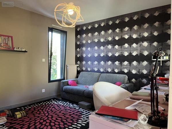 Maison à vendre à Bonchamp-lès-Laval en Mayenne (53960), ref : 53003-183