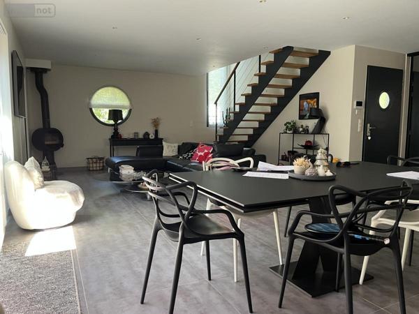 Maison à vendre à Bonchamp-lès-Laval en Mayenne (53960), ref : 53003-183