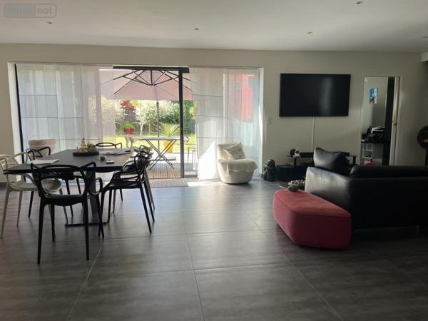 Maison à vendre à Bonchamp-lès-Laval en Mayenne (53960), ref : 53003-183