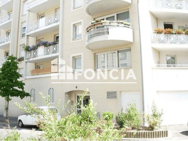 Location Studio 27.83 m² - 10/12 RUE BRASSERIE GRUBER Melun 77000