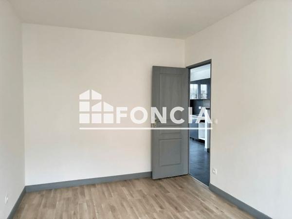 Location Appartement 3 pièces 67.8 m² - 3 RUE DE LA GARE Breuillet 91650
