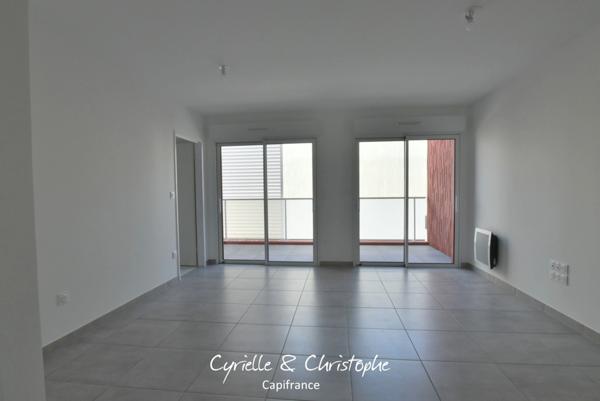 Dpt Hérault (34), à louer MONTPELLIER appartement T1 39m2 avec loggia de 11,6m2 - Dernier étage