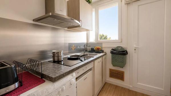 Vente                                                      Appartement
                        
                     3 pièces                      54 m2                     à Fréjus