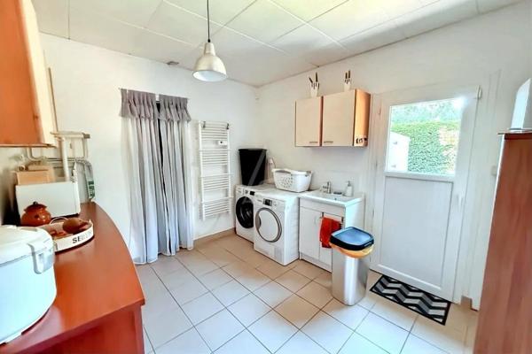 À VENDRE  Superbe maison familiale au cur du Lac de Maine  Angers