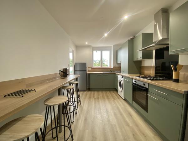 Spécial investisseur / Secteur Tréfilerie - Immeuble clef en main - loué & rénové