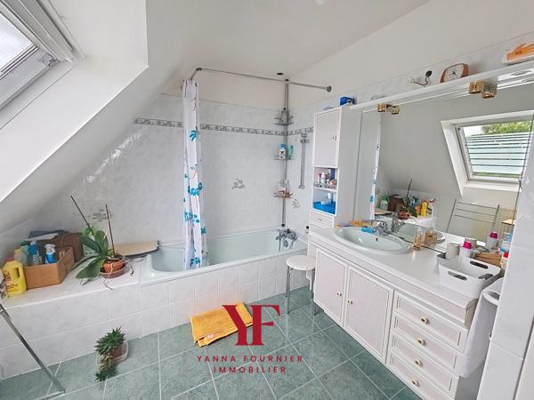 LANDERNEAU, MAISON FAMILIALE EN IMPASSE, 4 CHAMBRES, TERRAIN D’ENVIRON 1 500 M²