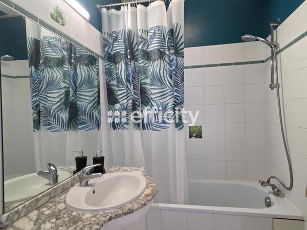 Appartement
         2 pièces
        - 52 m²
