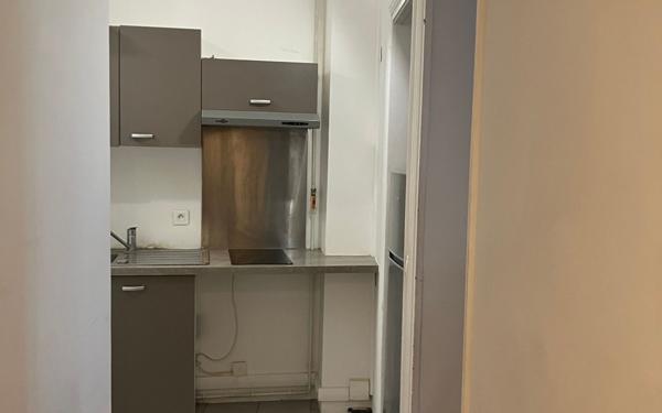 Appartement à louer    2 pièces • 33,68 m2 Paris 19