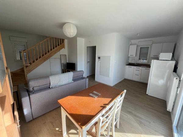 Saint Brieuc Proche stade Fred Aubert Agréable T3 Duplex MEUBLE avec jardin, St brieuc 22000