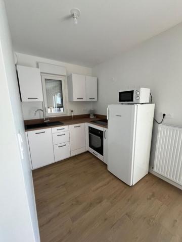 Saint Brieuc Proche stade Fred Aubert Agréable T3 Duplex MEUBLE avec jardin, St brieuc 22000