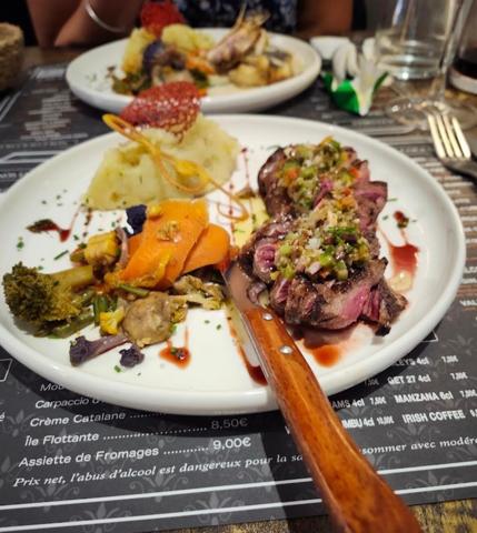 Fonds de commerces- Restaurant en bord de mer Pyrénées Orientales- 240 m2- 100 couverts