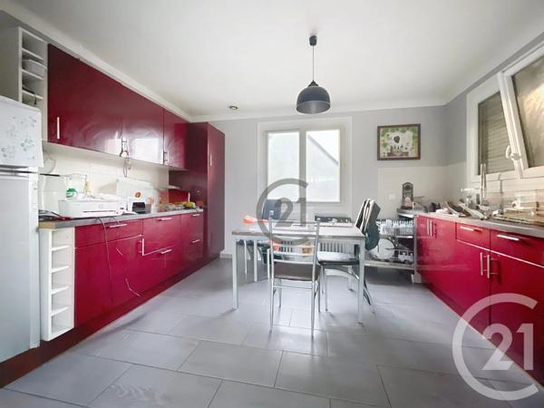 Maison à vendre  6 pièces - 123 m 2   ST LYPHARD  - 44