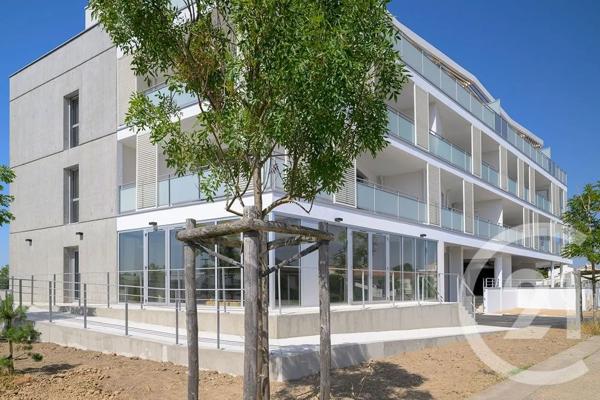 Appartement F3 Bis à vendre  3 pièces - 71,40 m 2   ST GILLES CROIX DE VIE  - 85
