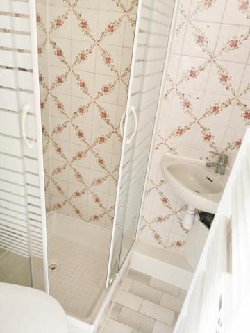 Appartement à louer    1 pièce • 12 m2 Fréjus