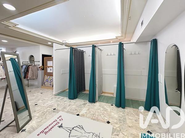 Habillement, Textile​ à vendre 167 m² Rochefort
