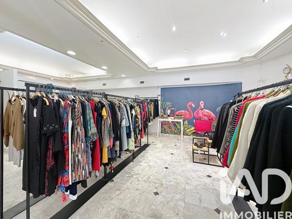 Habillement, Textile​ à vendre 167 m² Rochefort