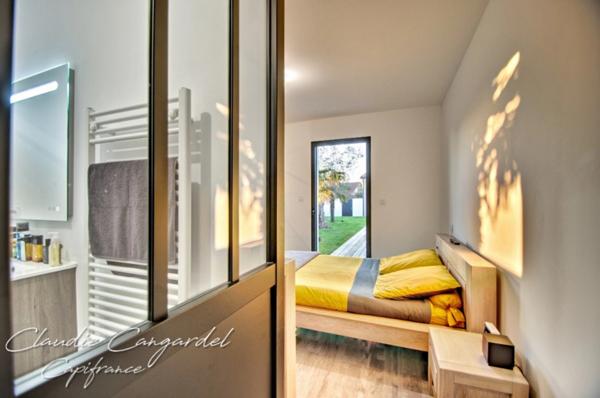 Dpt Charente Maritime (17), à vendre proche de LA ROCHELLE maison P7 de 153,7 m² - Terrain de 568,00 m² - Plain pied